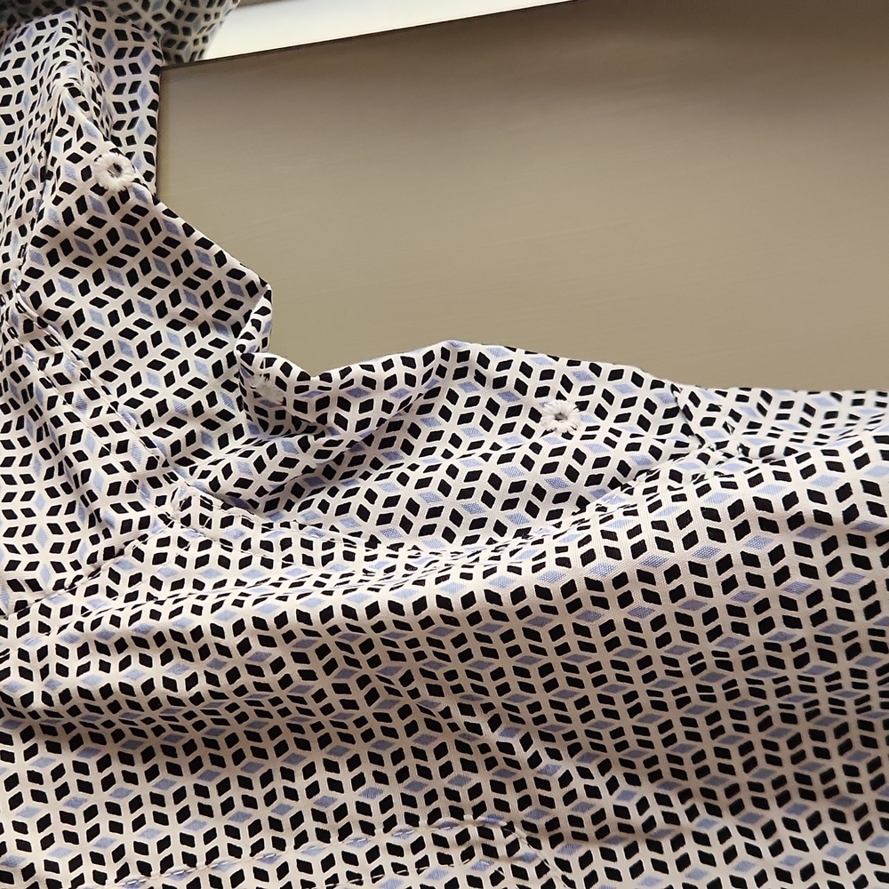 Men's Ariat Patterned Button Down Size Medium - image 3